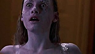 Tania Saulnier, you're so sexy in the shower