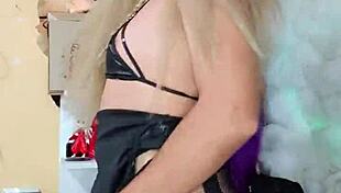 Watch this transsexual dance sexually and seductively