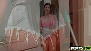 कोलंबियाई नौकरानी हर इंच साफ करती है?