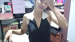 Secretaria Va Buscando Trabajo Y El Jefe La Termina Follando Ara Asegurar El Puesto Que Mamadon