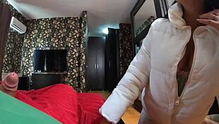 Milfy Calla Teases Cameltoe In Yoga Pants