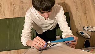 Teen beauty Alisa GIVES the BEST BLOWJOB to her BIG-DICKED BF Dorian