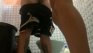 filipina says, 'i meet a stranger in the public comfortroom for some fun'