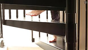 Audrey Ashes Achieves Powerful Squirting Orgasm In Time Breach