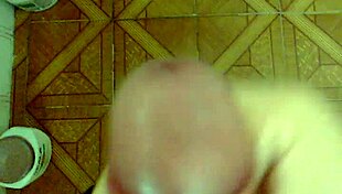 oh, the pleasure of my linda cumshot feels so intense