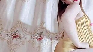 Viet teen 18+ dancing bigo