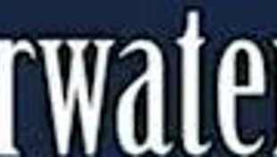 Blackhaired Aneta In The Pool