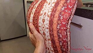 My cleaner lady doesn't protest for an extra tip 😏