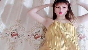 Viet teen 18+ dancing bigo