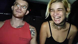 सैमैंथा निक्की सिरि बेवर्ली मिल्क जैक कैनन