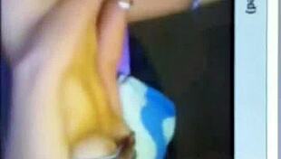 French slut Fanny toys wildly on webcam!