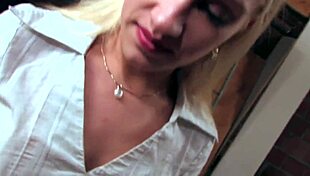 homemade hardsex turns into wild analsex with dripping pussy and ripped clothes 😈💦