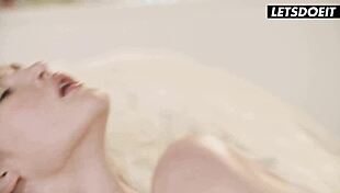 एंजेलिका ग्रेज और सोन्या ब्लेज की शादी से पहले लेस्बियन चुदाई धमाल मचा देती है