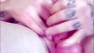 Solo jerkoff session ends in massive cumshot.