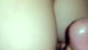 Descubro A Mi Hermanastra Masturbándose Y Por Mi Silencio Me Deja Follarla!