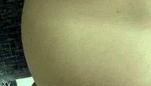 स्कूल गर्ल की कैमरा पर पहली पूरी चुदाई