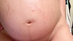 प्रेग्नेंट अरब बीवी वेबकैम पर तंगाती कौन चोदेगा मुझे