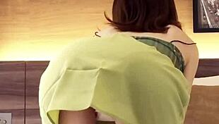 japanese beautiful girl shows off her navel-baring outfit