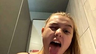 जिम में इंटेंस ट्रेनिंग चुदाई