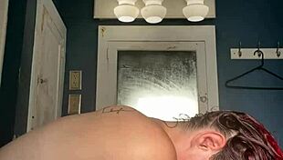 Ivy19921 Update 2: Shaved Ass In Retro Shower Masturbation!