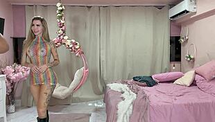 हॉट ब्लोंड को बैकस्टेज चोदा नेट पर