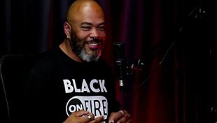 Questionava Tudo Namora O Melhor Amigo Pediu Para Ir No Puteiro E Decidiu Ir Na Casa De Swing Por Causa Do Parceiro - Bella Ruiva Watch On Sheer Red