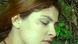 Chupando a rola mucha do guia, cum on tits in forest teasing! 😏