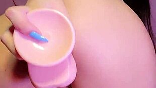 Sentado com o cuzinho pro professor, featuring waifus juice in bathing scene