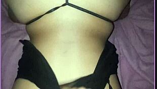 gatita nerd me pide leche en su boquita infiel