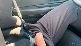 petite brunette gives me an amazing blowjob in the car while i drive - peaky brownies