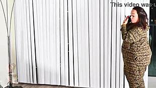 वेलफेयर चेक विजिट कर रही हॉट चेक