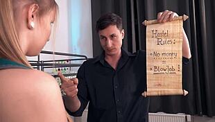 केटी कुश और शार्लोट सिन्स की सुबह स्ट्रैपऑन चुदाई