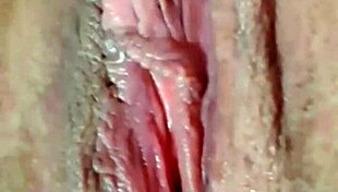 Cheia De Tesão Tocando Uma Siririca Gostosa Com O Dedinho Todo Lá Dentro