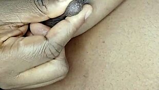 Webcam ebony pussy masturbation with big tits and hairy beaver, moaning loudly as she cums