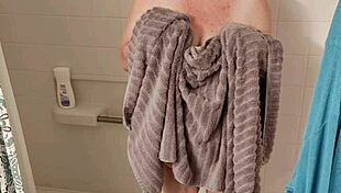 Barefoot MILF Alegra cowgirls Dr. Black Johnson XXX