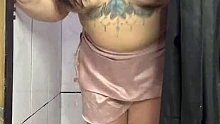 The big-assed woman with a giant cock enters the famous Rio store's dressing room and fucks the client intensely until she orgasms