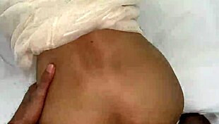 तूशन टीचर के मोटे लंड देख वर्जिन लड़की ने चूत चोदने को कहा