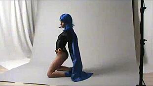 Amateur Cosplay Raven From