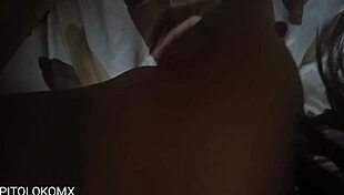 Jovencita Caliente Montando Rico Y Acabando En Perrito Duro