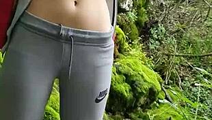 इस 18 साल वाली टीन के साथ रिस्की क्विकी POV में करोगे?