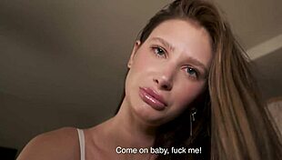 स्टेपमॉम की टांगों के बीच चुदाई की