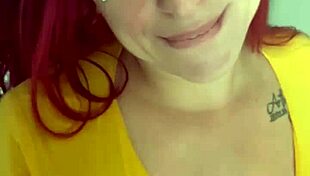 chantagem... se nao chupar meu pau eu mostro pro seu namorado!!