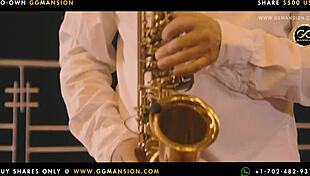 Redhead Latina Lesbian Gets Her Pussy Licked Intensely By Brunette In Detailed Cunilingus Session At Ggmansion