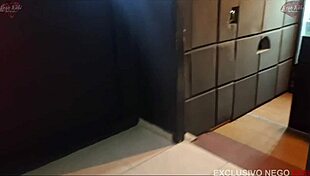 corno let me go with that huge black endowed guy... oh god it feels so good