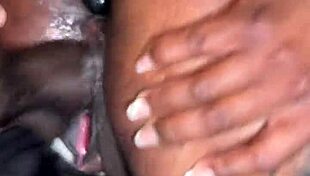 भाई तेरी गर्ल मेरे बार में हॉट वो थॉट चूत जोरदार चुदवाती??