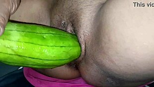 बड़े चुचे वाली बीवी पति बाहर इंतजार करे मसाजर संग चली