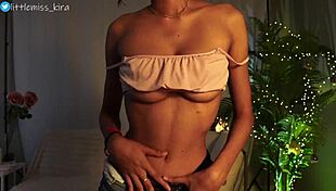 amateur ebony shakes big ass licks dildo orgasms on cam