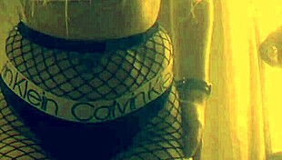 i'm skipping homework to rub my horny pussy till i cum