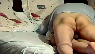 सौतेले भाई के साथ पहली प्यारी गांड चुदाई