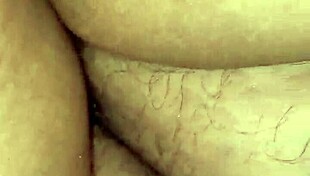 गीली मोटी मिल्फ गॉर्डिता मदहोशी भरी हवस में डूब जाती